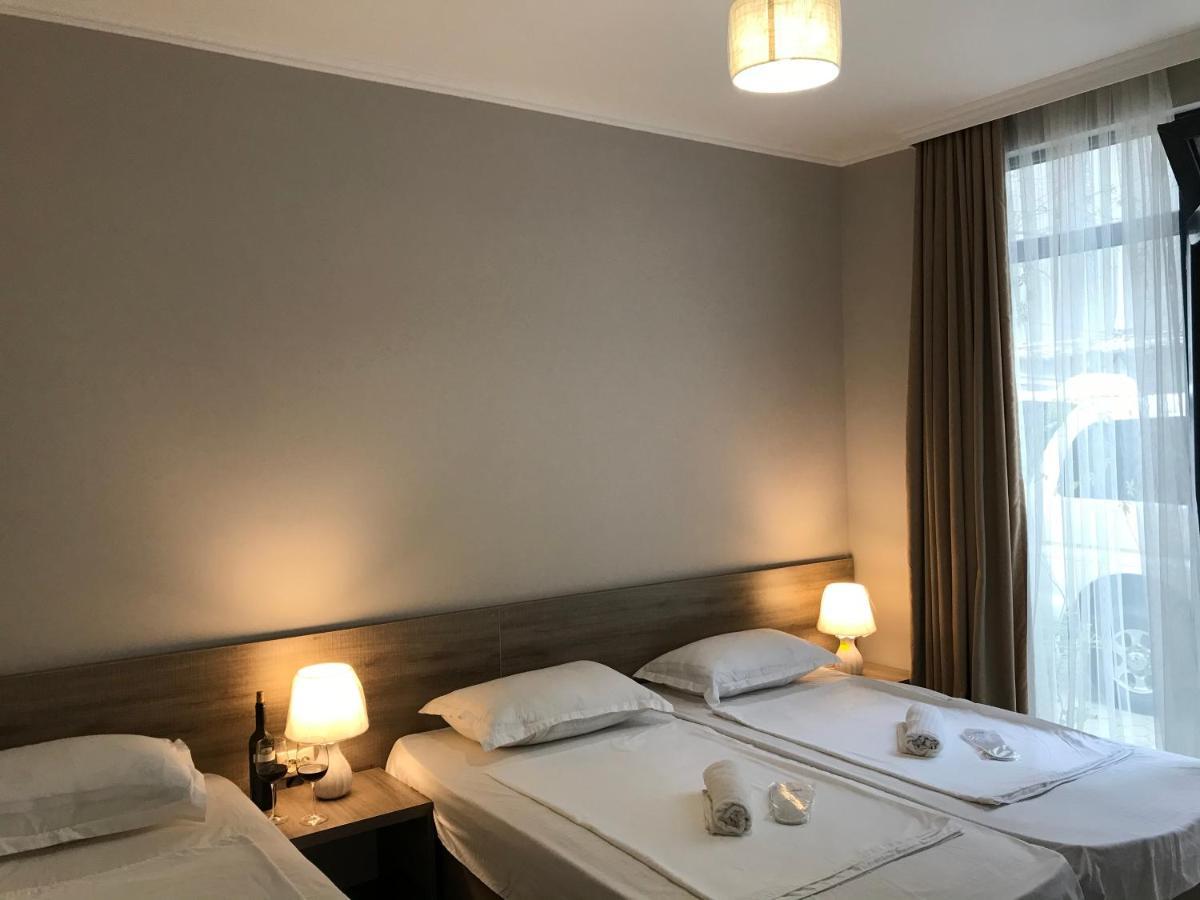 Guest House Nina Кобулеті Екстер'єр фото