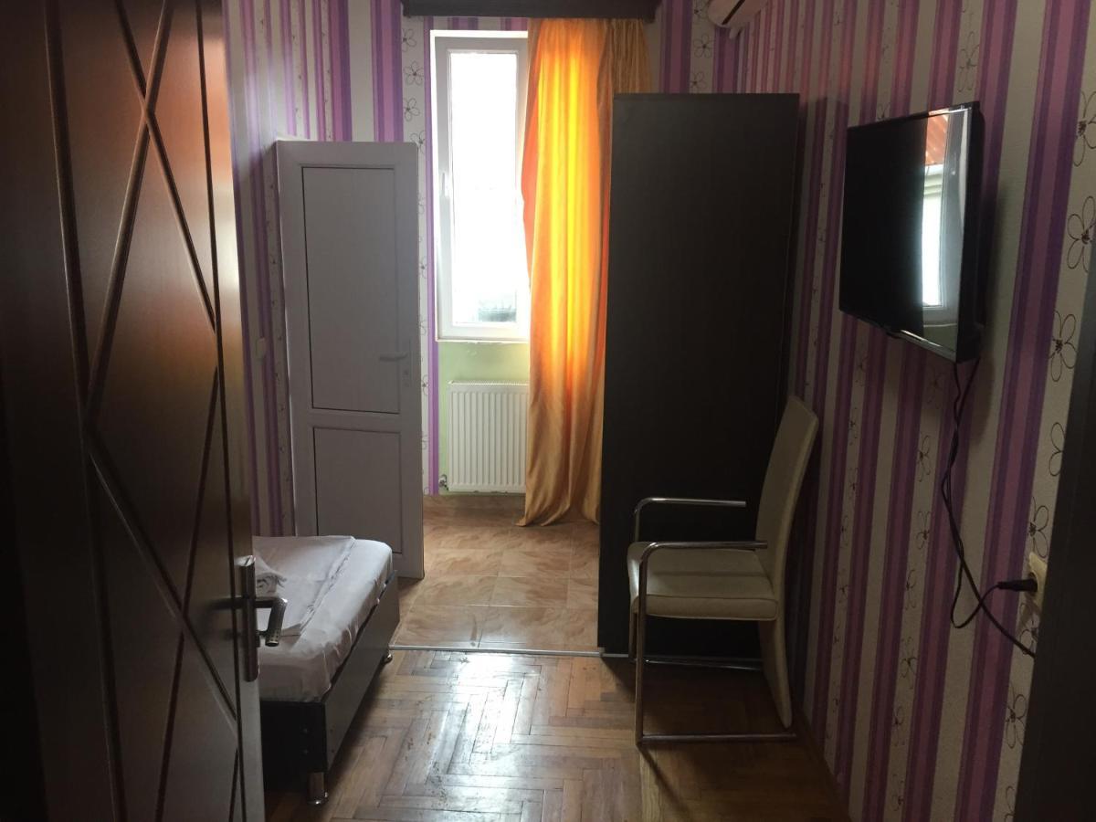 Guest House Nina Кобулеті Екстер'єр фото