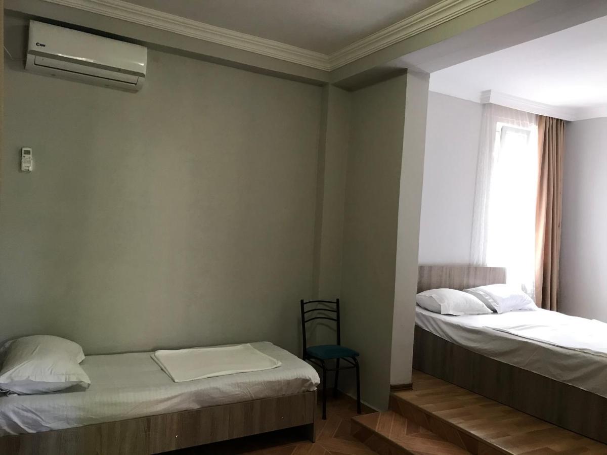 Guest House Nina Кобулеті Екстер'єр фото