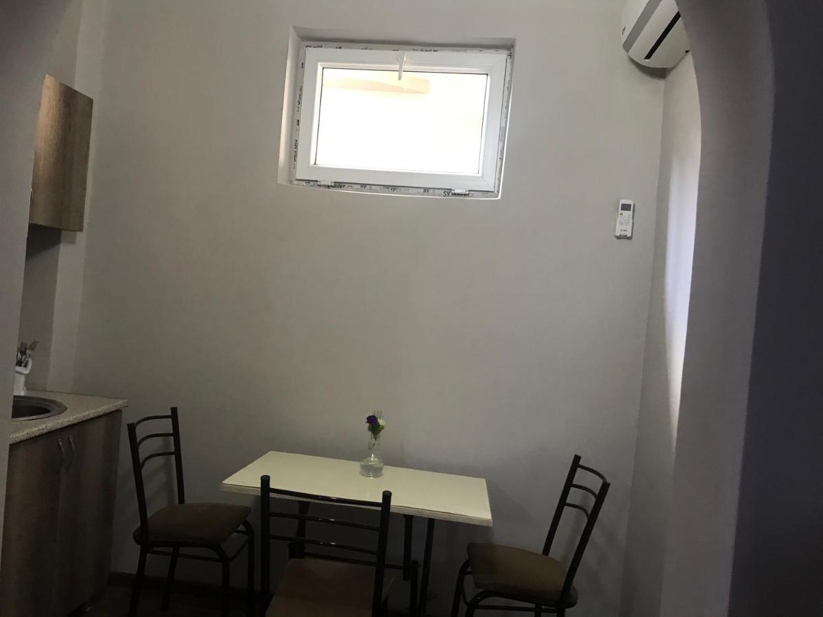 Guest House Nina Кобулеті Екстер'єр фото