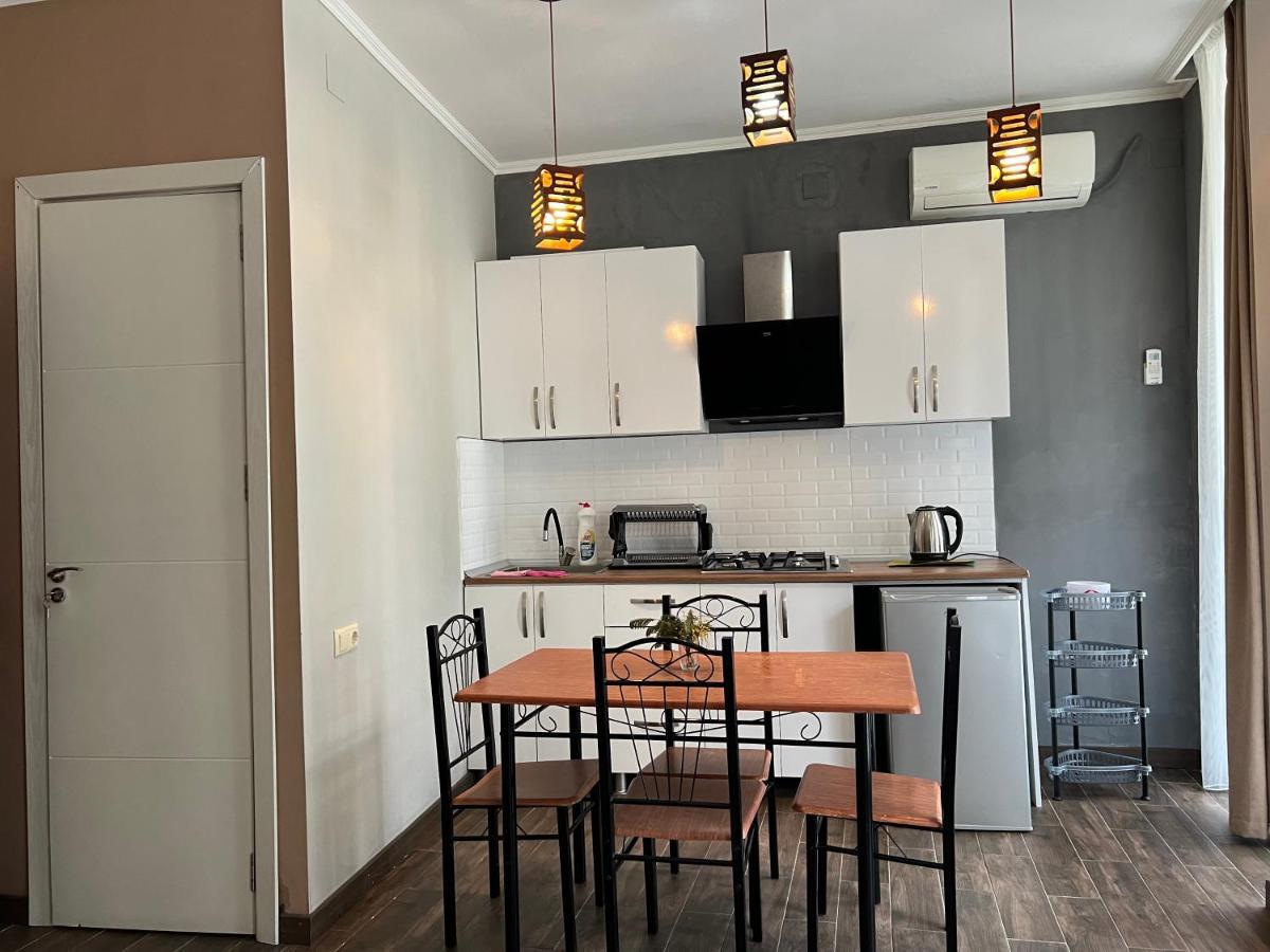 Guest House Nina Кобулеті Екстер'єр фото